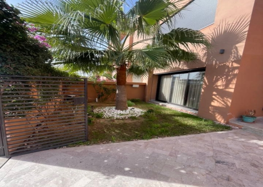 🏡 À VENDRE : Superbe Triplex à Soukra Park