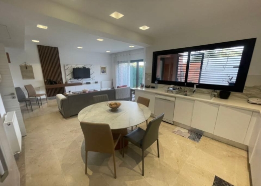 🏡 À VENDRE : Superbe Triplex à Soukra Park - Bien immobilier à {"id":1,"country_id":219,"name":"ARIANA","slug":"ariana"} - Image 3 - Agence Immobilière Maison Plus Elite