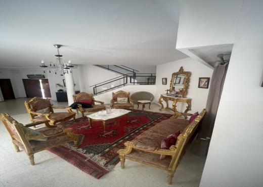 À VENDRE – VILLA S+5 AVEC GRAND JARDIN & PISCINE - Bien immobilier à {"id":23,"country_id":219,"name":"TUNIS","slug":"tunis"} - Agence Immobilière immo\'in