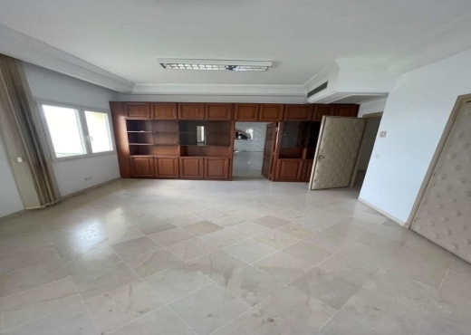 A VENDRE BUREAU AU LAC 1 - Bien immobilier à {"id":23,"country_id":219,"name":"TUNIS","slug":"tunis"} - Agence Immobilière immo\'in